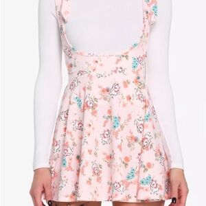 Hot Topic: Disney The Aristocats Marie Floral Suspender Skirt 3XL